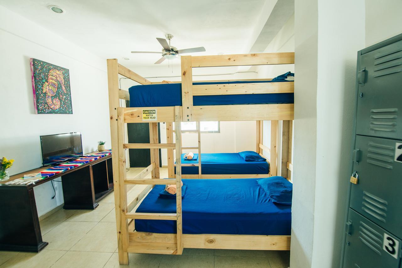 The Mermaid Hostel Beach (Adults Only) Cancun Exterior photo
