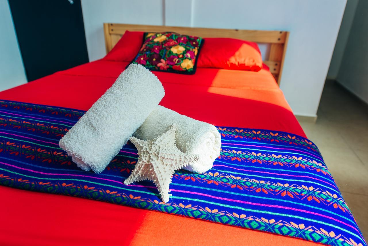 The Mermaid Hostel Beach (Adults Only) Cancun Exterior photo